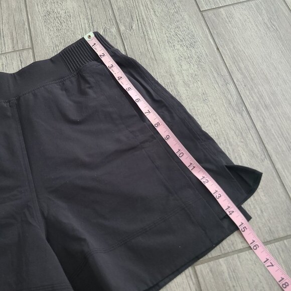 Lululemon Black High-Rise Ribbed Woven Relaxed-Fit Waist Shorts 4" size small - Picture 7 of 10